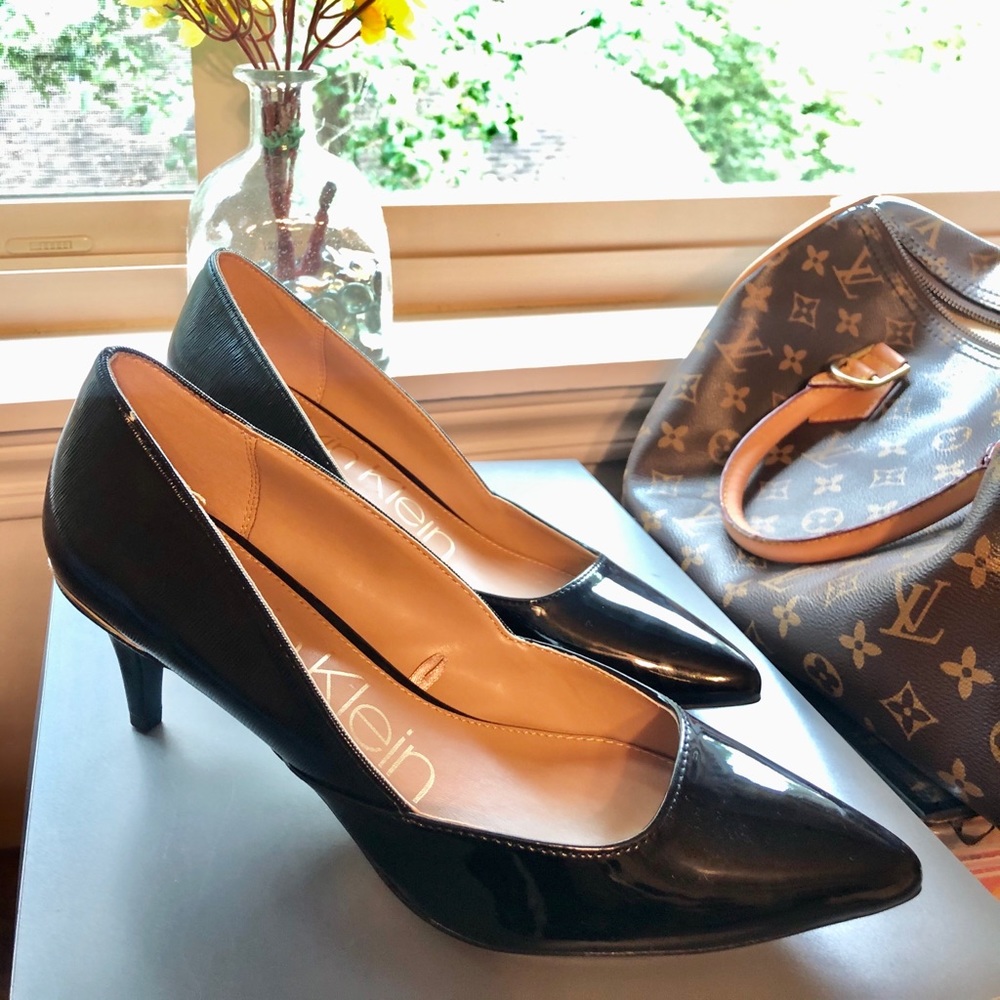 Calvin Klein black pumps NEW without box